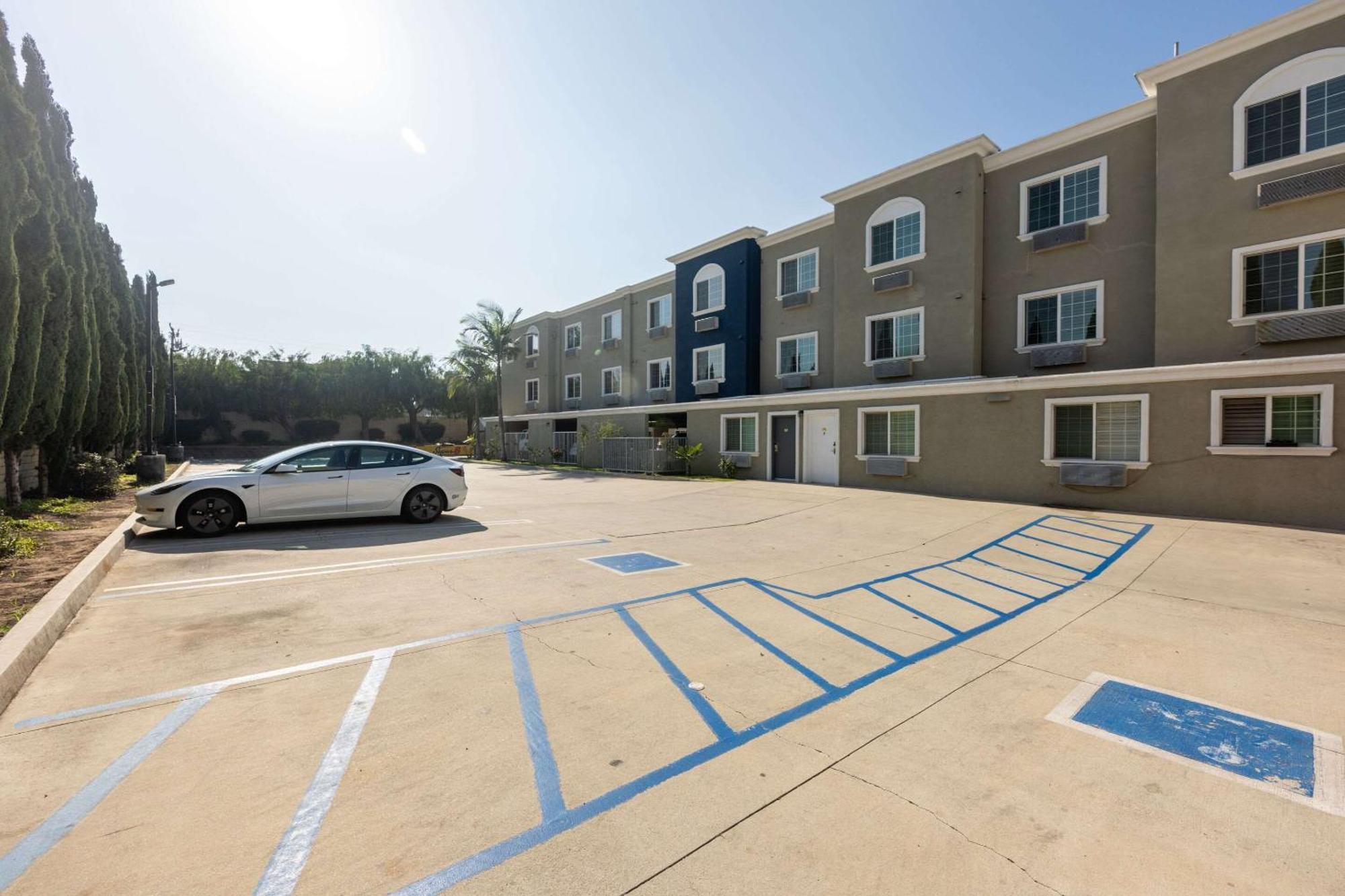 Torrance Inn Lax Airport Area Exteriér fotografie